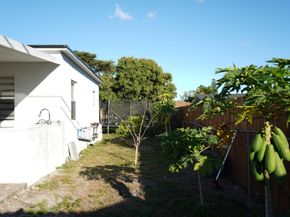 303 NW 28 Way, Fort Lauderdale FL 33311