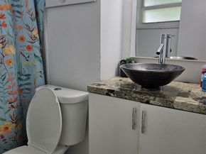 130 SE 10th St, Deerfield Beach FL 33441