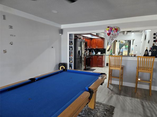 130 SE 10th St, Deerfield Beach FL 33441
