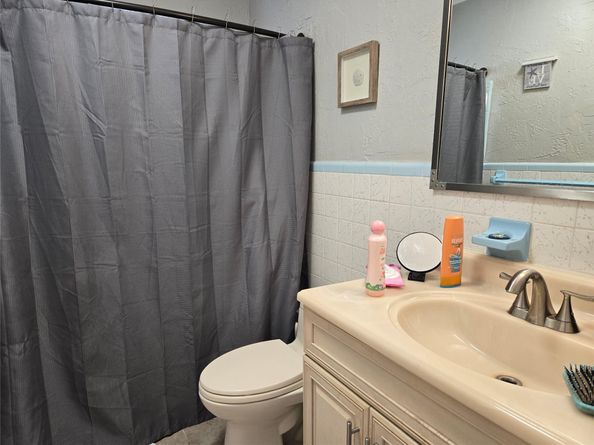 130 SE 10th St, Deerfield Beach FL 33441