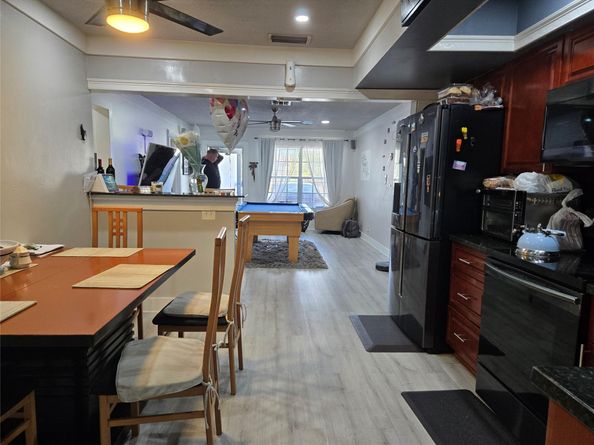 130 SE 10th St, Deerfield Beach FL 33441