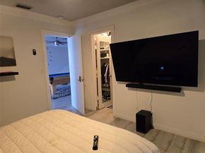130 SE 10th St, Deerfield Beach FL 33441