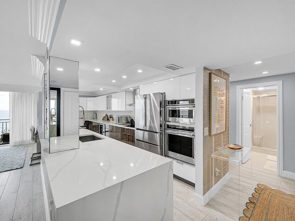 5460 N Ocean Drive 4a, Singer Island FL 33404
