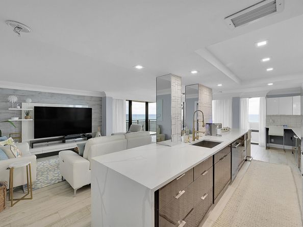 5460 N Ocean Drive 4a, Singer Island FL 33404