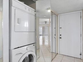 8205 NW 61st St B305, Tamarac FL 33321