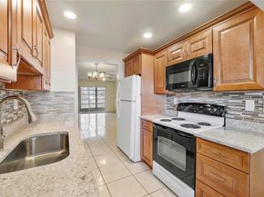 8205 NW 61st St B305, Tamarac FL 33321
