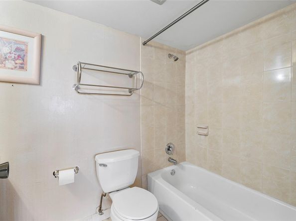 8205 NW 61st St B305, Tamarac FL 33321