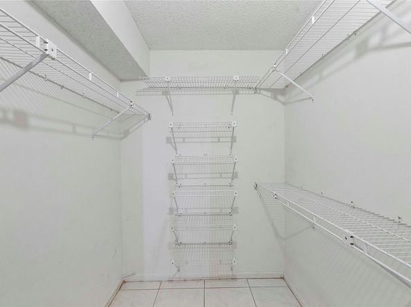 8205 NW 61st St B305, Tamarac FL 33321