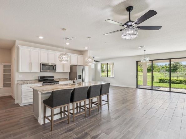 4628 Pinehurst Trl E, Oakland Park FL 33309
