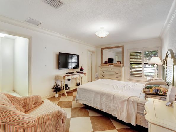 4590 Live Oak Boulevard, Delray Beach FL 33445