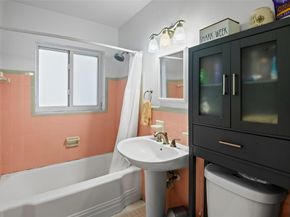 832 NE 16th Pl, Fort Lauderdale FL 33305