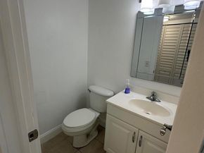 377 Windsor Q, West Palm Beach FL 33417