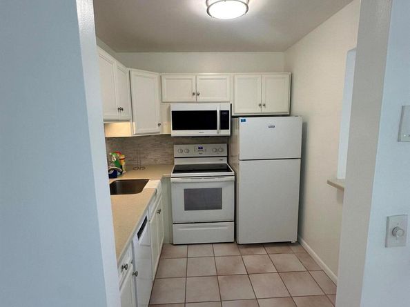 377 Windsor Q, West Palm Beach FL 33417