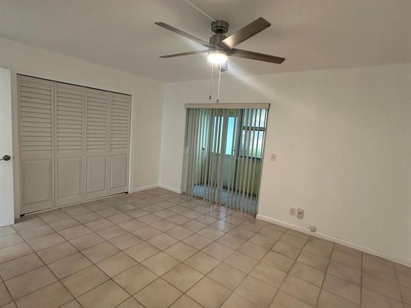 377 Windsor Q, West Palm Beach FL 33417