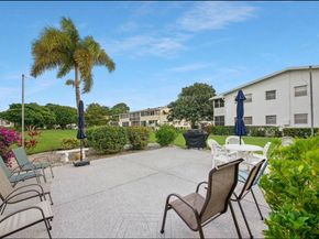 377 Windsor Q, West Palm Beach FL 33417