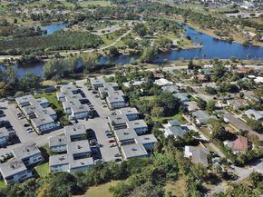 3040 Lake Osborne Drive 106, Lake Worth Beach FL 33461
