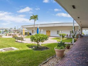 3040 Lake Osborne Drive 106, Lake Worth Beach FL 33461