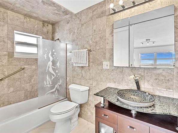 400 N Surf Rd PH1, Hollywood FL 33019