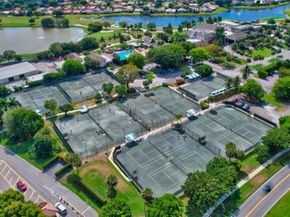 6422 Aspen Glen Cir 206, Boynton Beach FL 33437