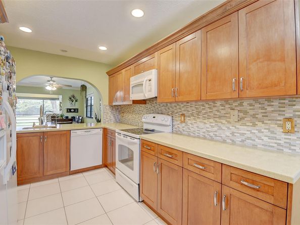 6422 Aspen Glen Cir 206, Boynton Beach FL 33437