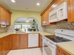 6422 Aspen Glen Cir 206, Boynton Beach FL 33437