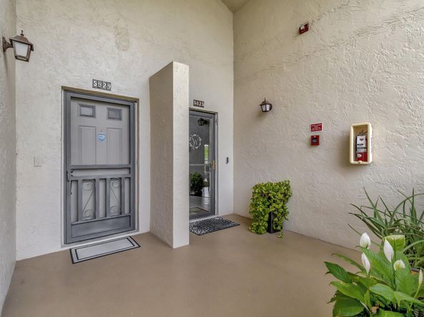 5829 Parkwalk Drive, Boynton Beach FL 33472