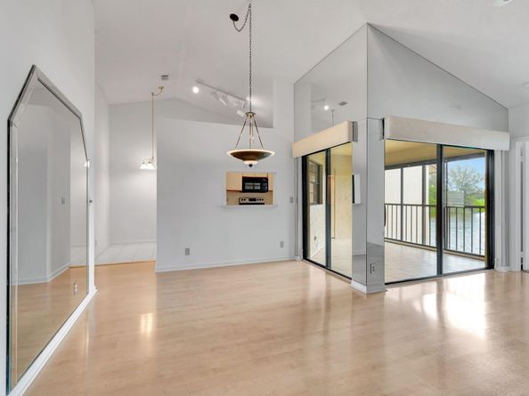5829 Parkwalk Drive, Boynton Beach FL 33472