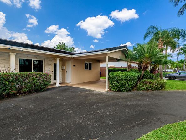 1425 NE 55th St, Fort Lauderdale FL 33334