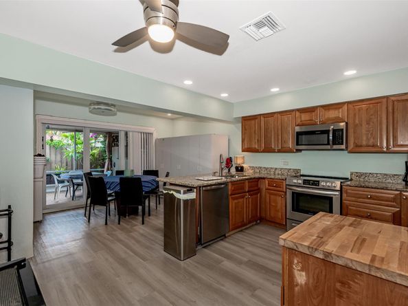 1425 NE 55th St, Fort Lauderdale FL 33334