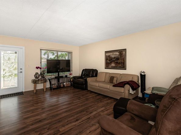 1425 NE 55th St, Fort Lauderdale FL 33334