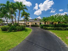 1425 NE 55th St, Fort Lauderdale FL 33334