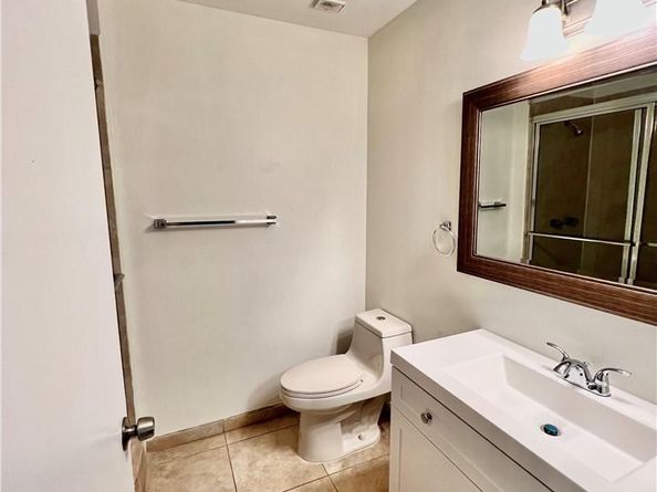 640 Cypress Club Way B12, Deerfield Beach FL 33064
