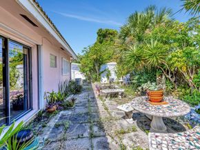5140 NE 17th Ter, Fort Lauderdale FL 33334