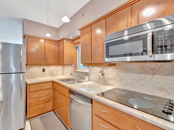 5140 NE 17th Ter, Fort Lauderdale FL 33334
