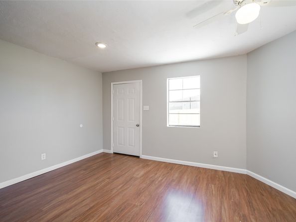 7318 Dahlia Street, Houston TX 77012