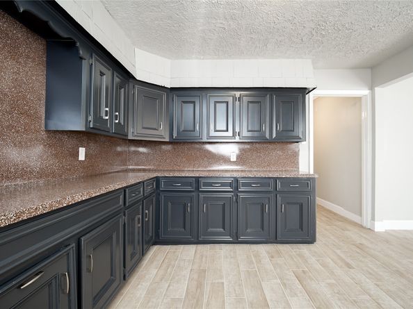 7318 Dahlia Street, Houston TX 77012