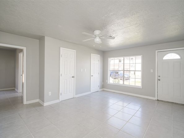 7318 Dahlia Street, Houston TX 77012