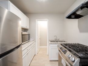 7318 Dahlia Street, Houston TX 77012