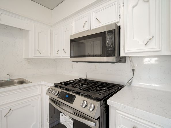 7318 Dahlia Street, Houston TX 77012