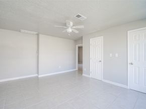 7318 Dahlia Street, Houston TX 77012