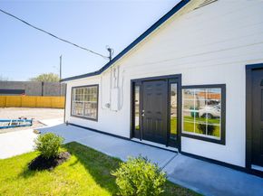 7318 Dahlia Street, Houston TX 77012
