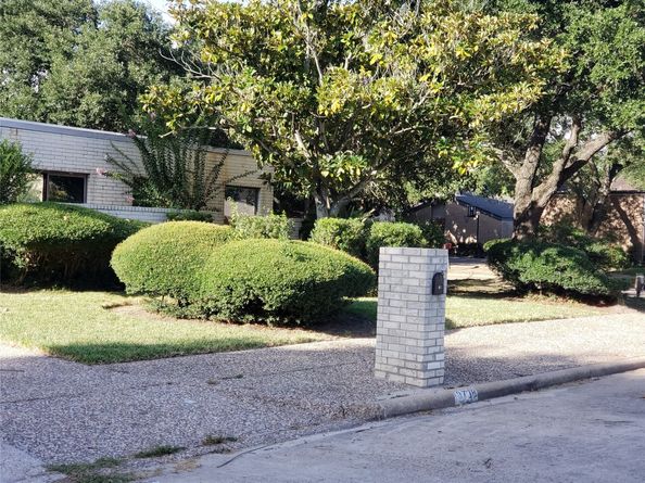 10738 Villa Lea Lane, Houston TX 77071