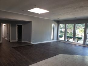 10738 Villa Lea Lane, Houston TX 77071