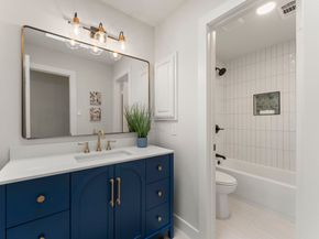 4 N Autumnwood Way, The Woodlands TX 77380