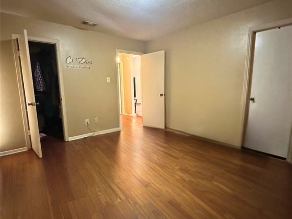 7120 Cole Creek Drive, Houston TX 77092