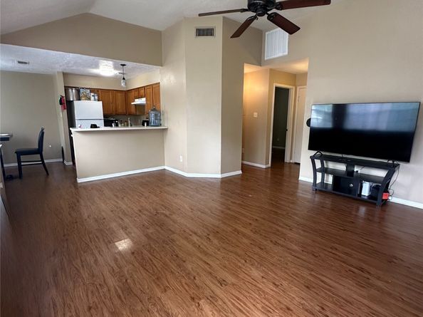 7120 Cole Creek Drive, Houston TX 77092