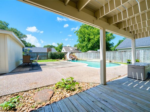 21434 Park Bluff Drive, Katy TX 77450