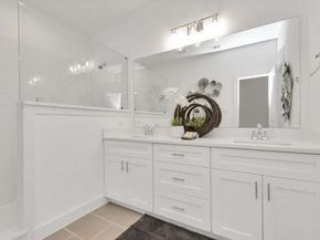 405 Alvia Run Lane, Houston TX 77018