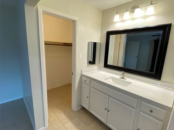 10123 Kent Towne Lane, Sugar Land TX 77498