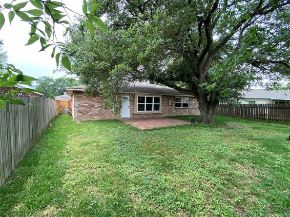 10123 Kent Towne Lane, Sugar Land TX 77498